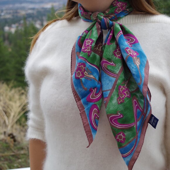 Beautiful High End Pure Silk Vintage Ladies Scarf - Picture 3 of 3
